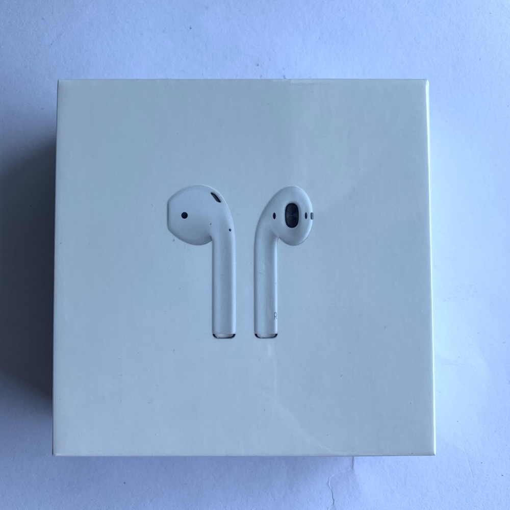NEW SEALED Apple AirPods
